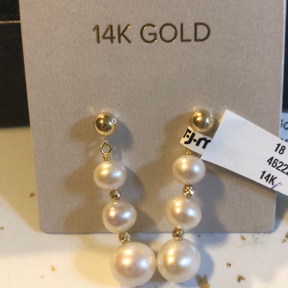 New pearl Earrings - Picture 2 of 3